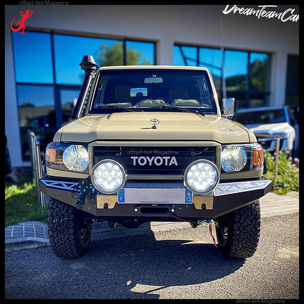 Un GRJ 79 Double Cab made in Dream Team Car